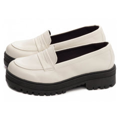 Mocassim Feminino Tratorado Off White Elegância Conforto Autêntico