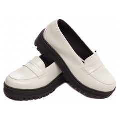 Mocassim Feminino Tratorado Verniz Off White Brilho Sofisticação Conforto