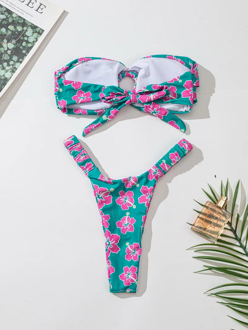 Biquíni Floral Strapless Estilo e Conforto para um Verão Incrivel!