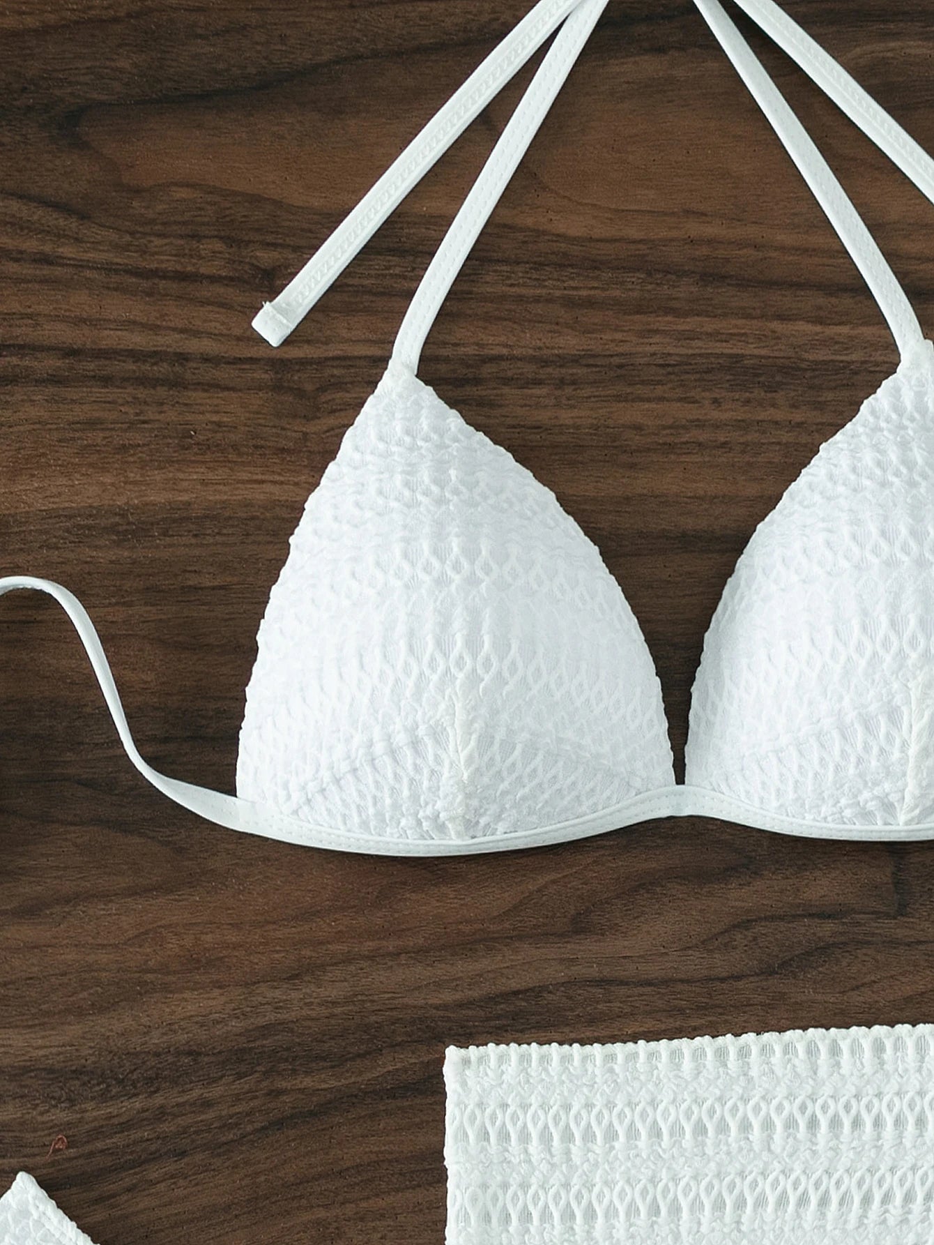 Conjunto Biquíni Branco Cintura Alta com Saia 3 Peças Sexy Tanga Bandage e Saída de Praia