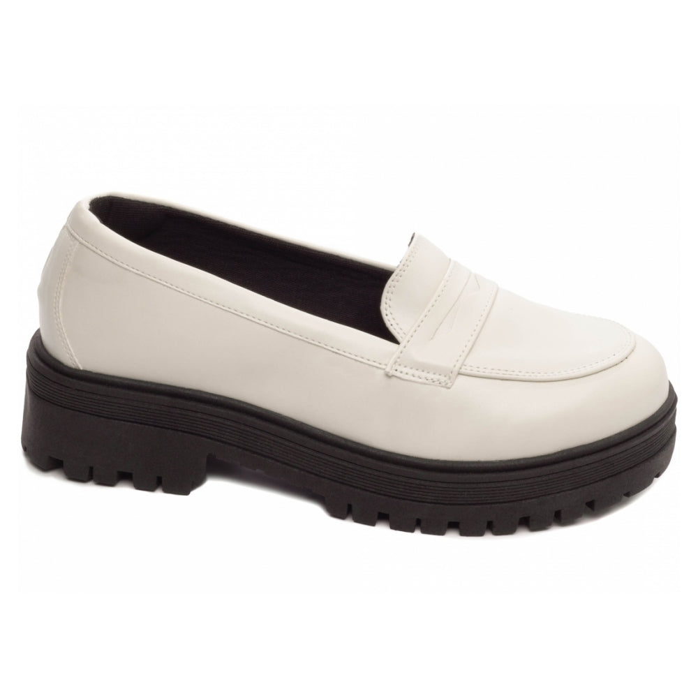 Mocassim Feminino Tratorado Off White Elegância Conforto Autêntico