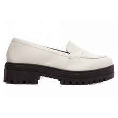 Mocassim Feminino Tratorado Off White Elegância Conforto Autêntico